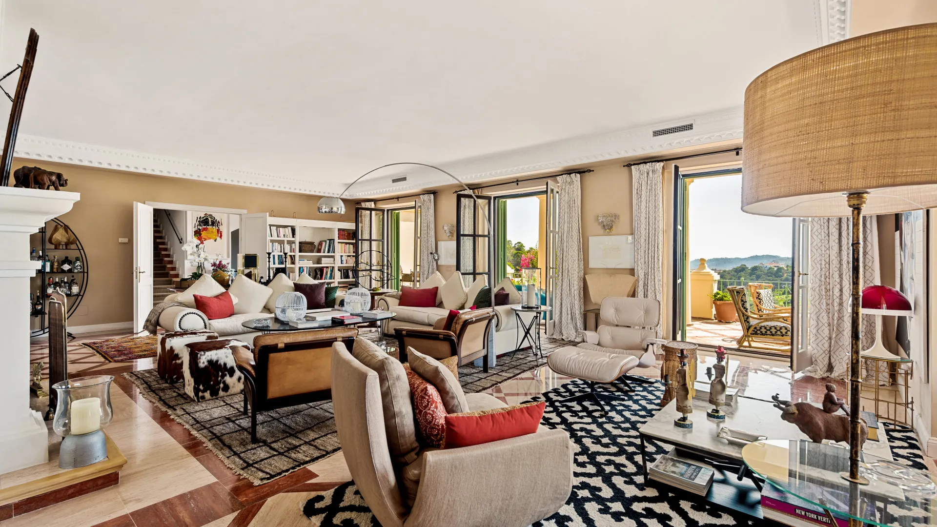 For sale 7 bedrooms villa in Marbella Club Golf Resort