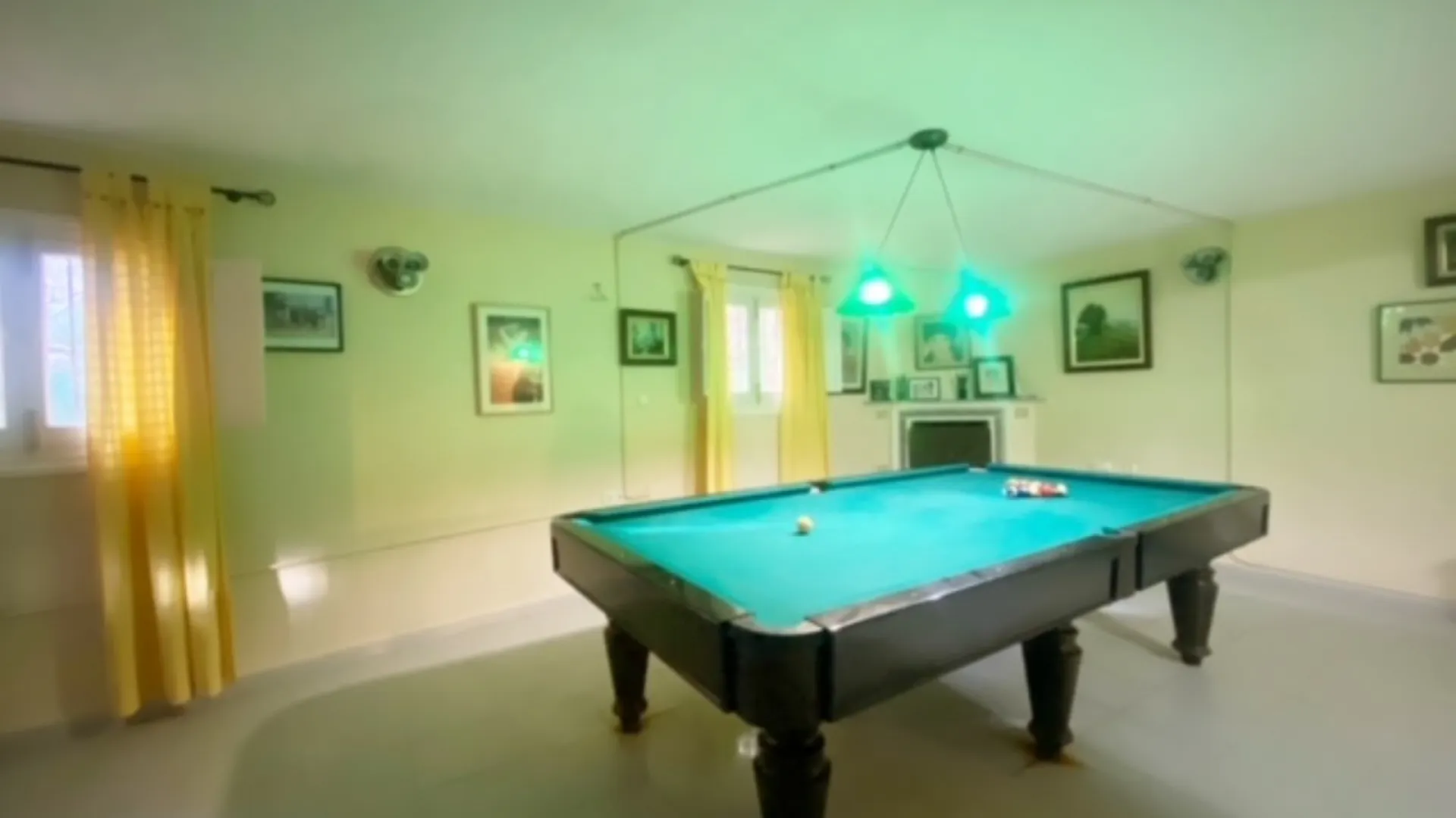 Comprar casa en Sitio de Calahonda con 6 dormitorios