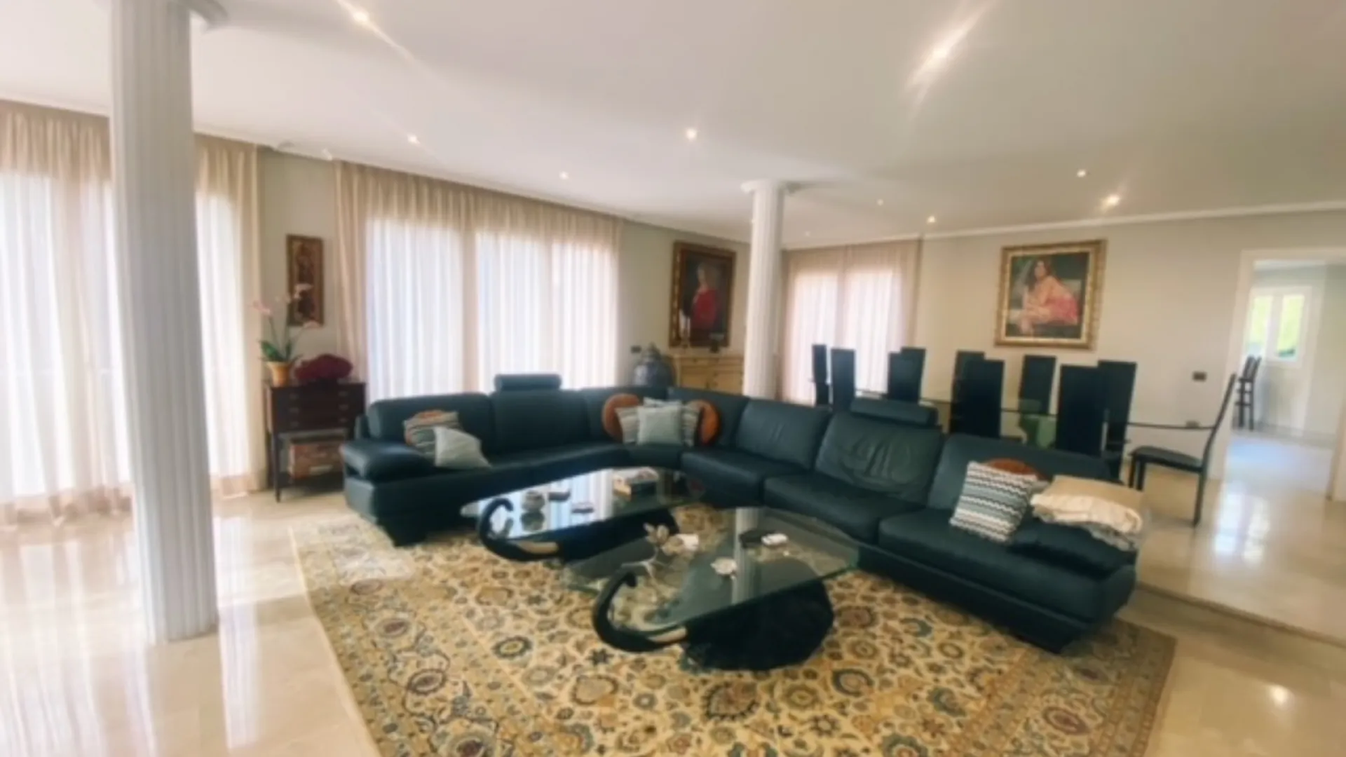 Comprar casa en Sitio de Calahonda con 6 dormitorios