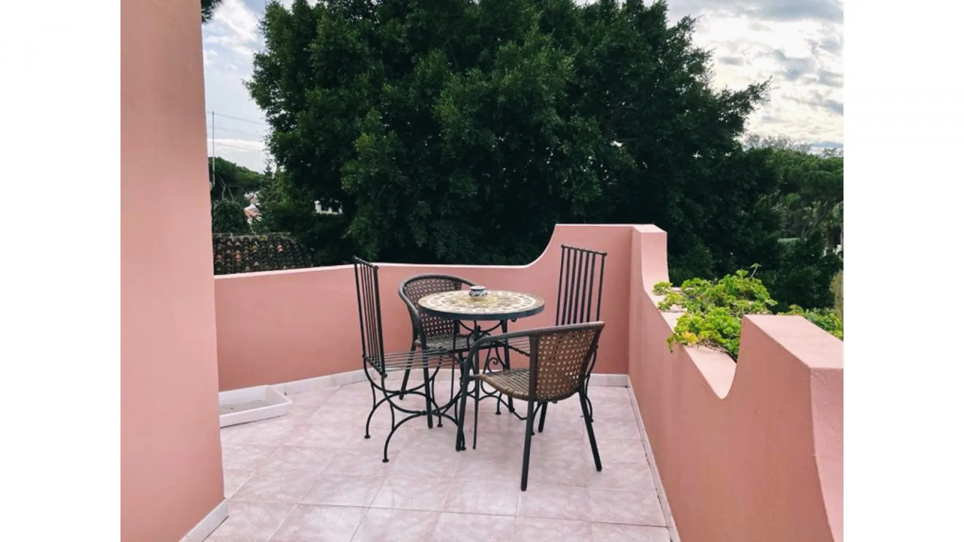 Comprar casa en Sitio de Calahonda con 6 dormitorios