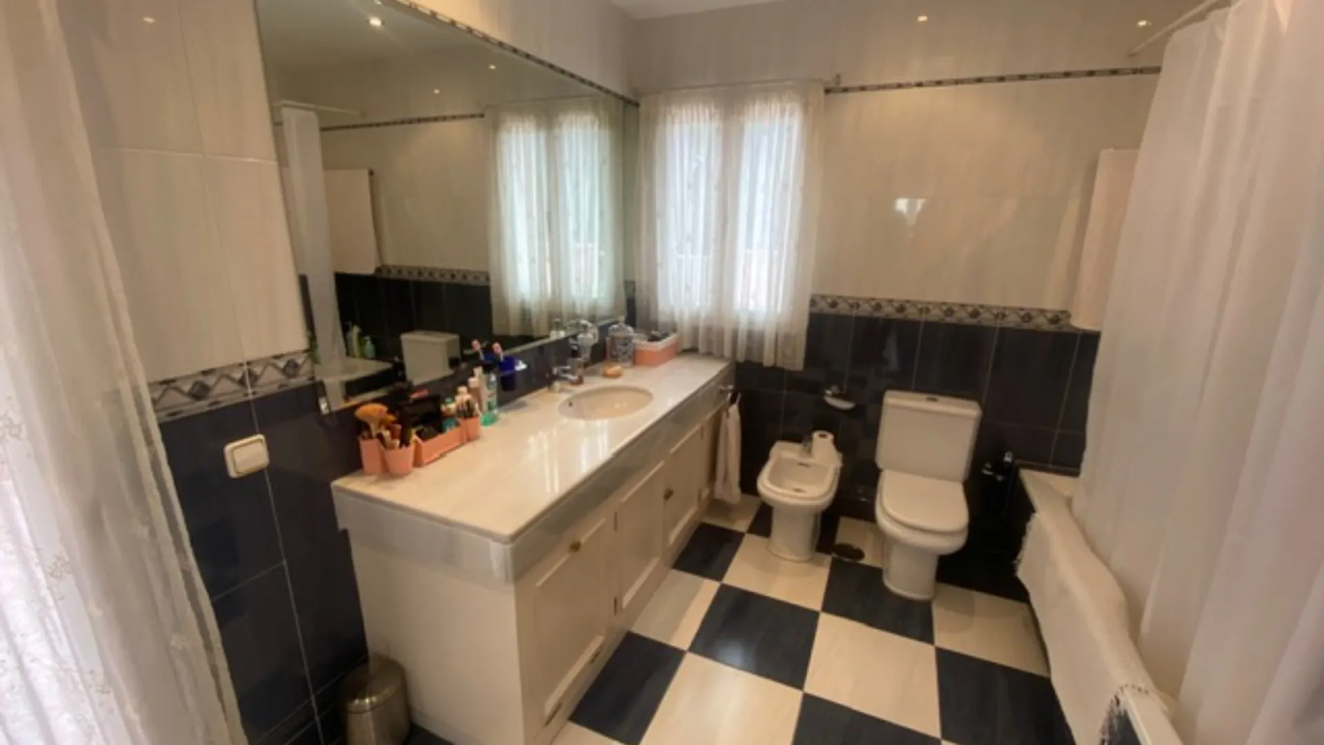 Comprar casa en Sitio de Calahonda con 6 dormitorios