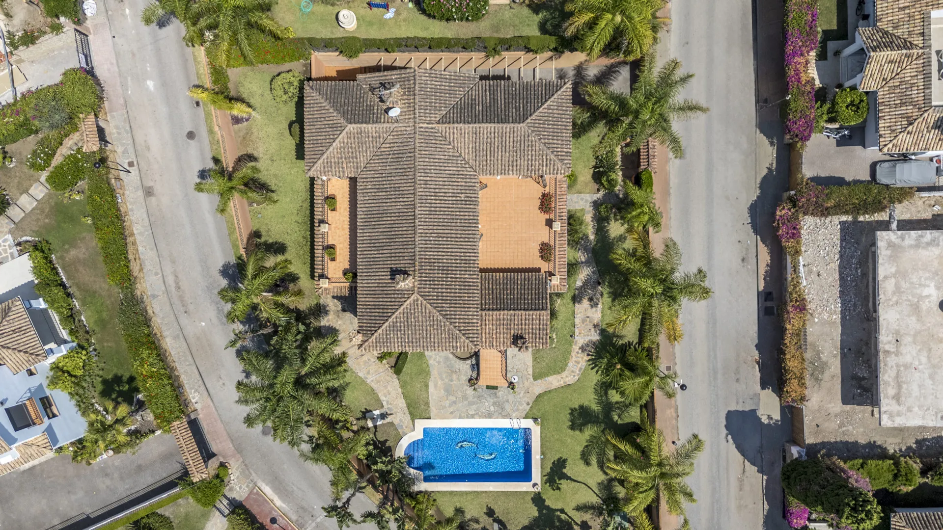 Guadalmina Alta, villa de 6 dormitorios en venta