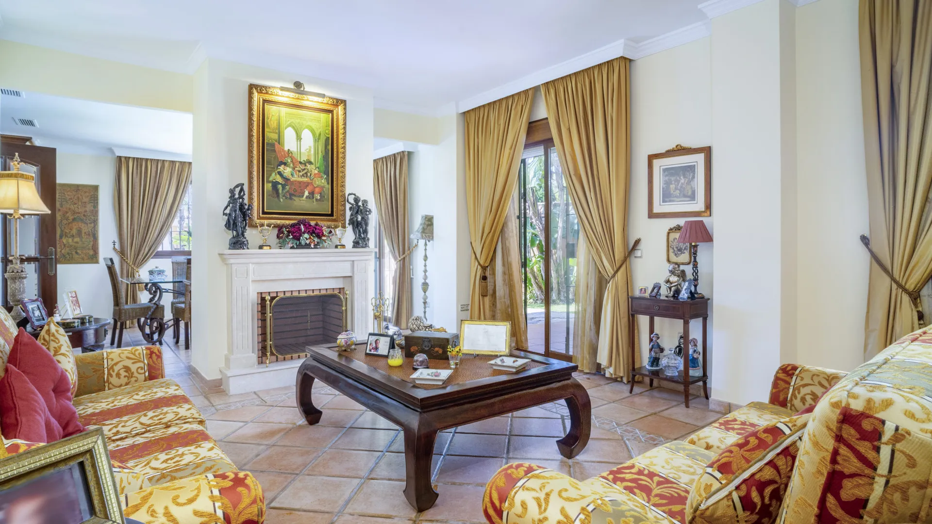 Guadalmina Alta, villa de 6 dormitorios en venta