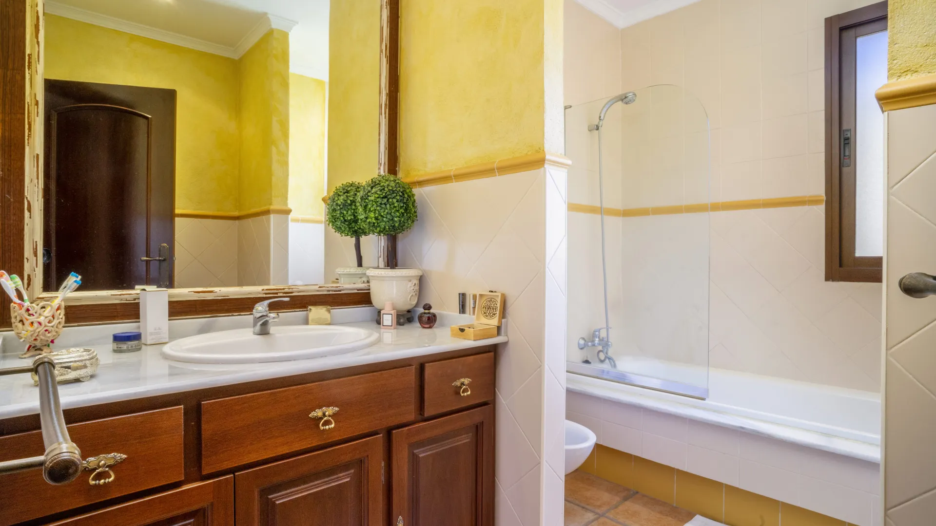 Guadalmina Alta, villa de 6 dormitorios en venta