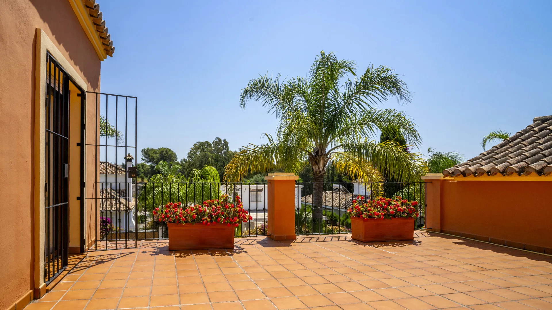 Guadalmina Alta, villa de 6 dormitorios en venta