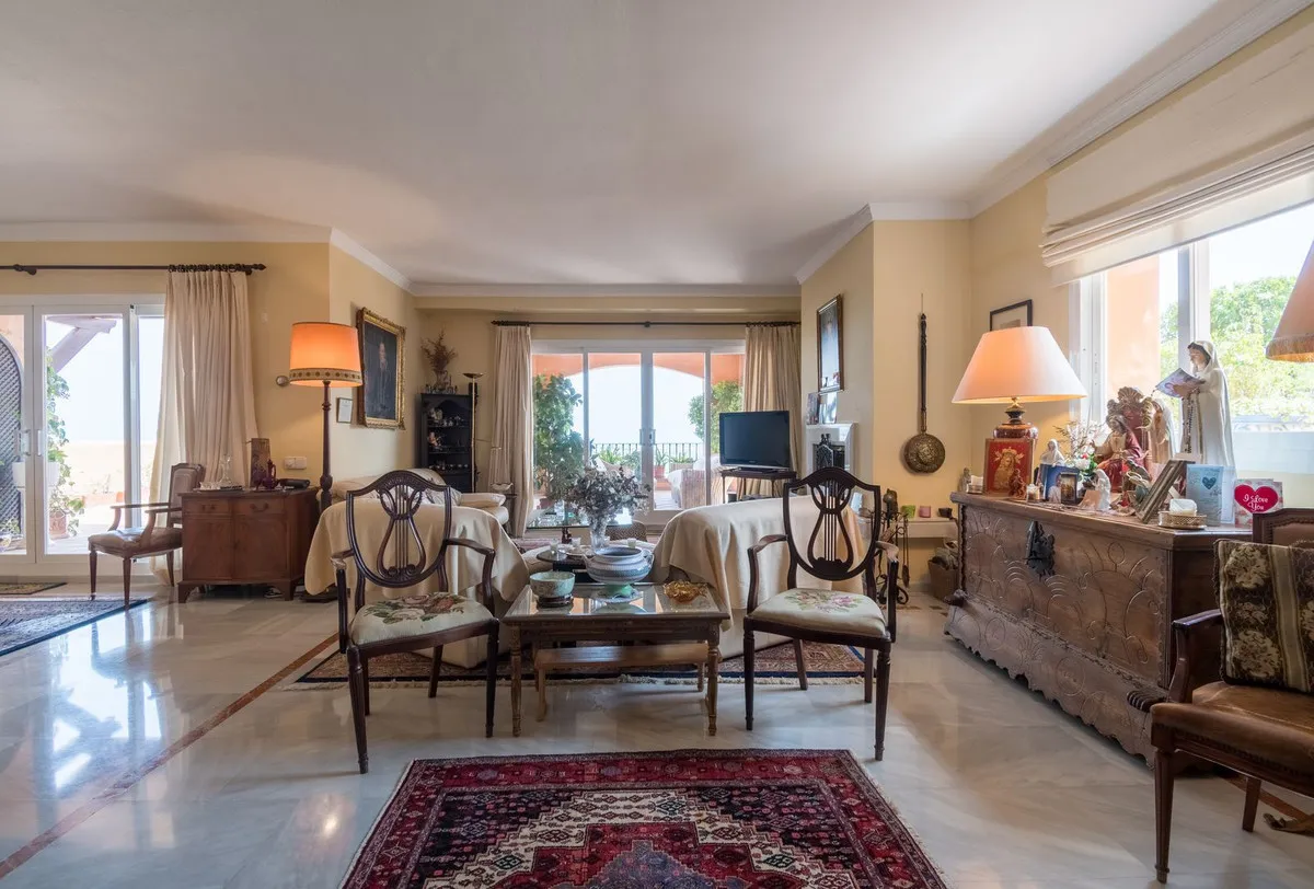 Apartamento de 3 dormitorios en venta en Nueva Andalucia