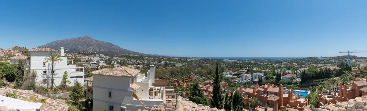 Apartamento de 3 dormitorios en venta en Nueva Andalucia