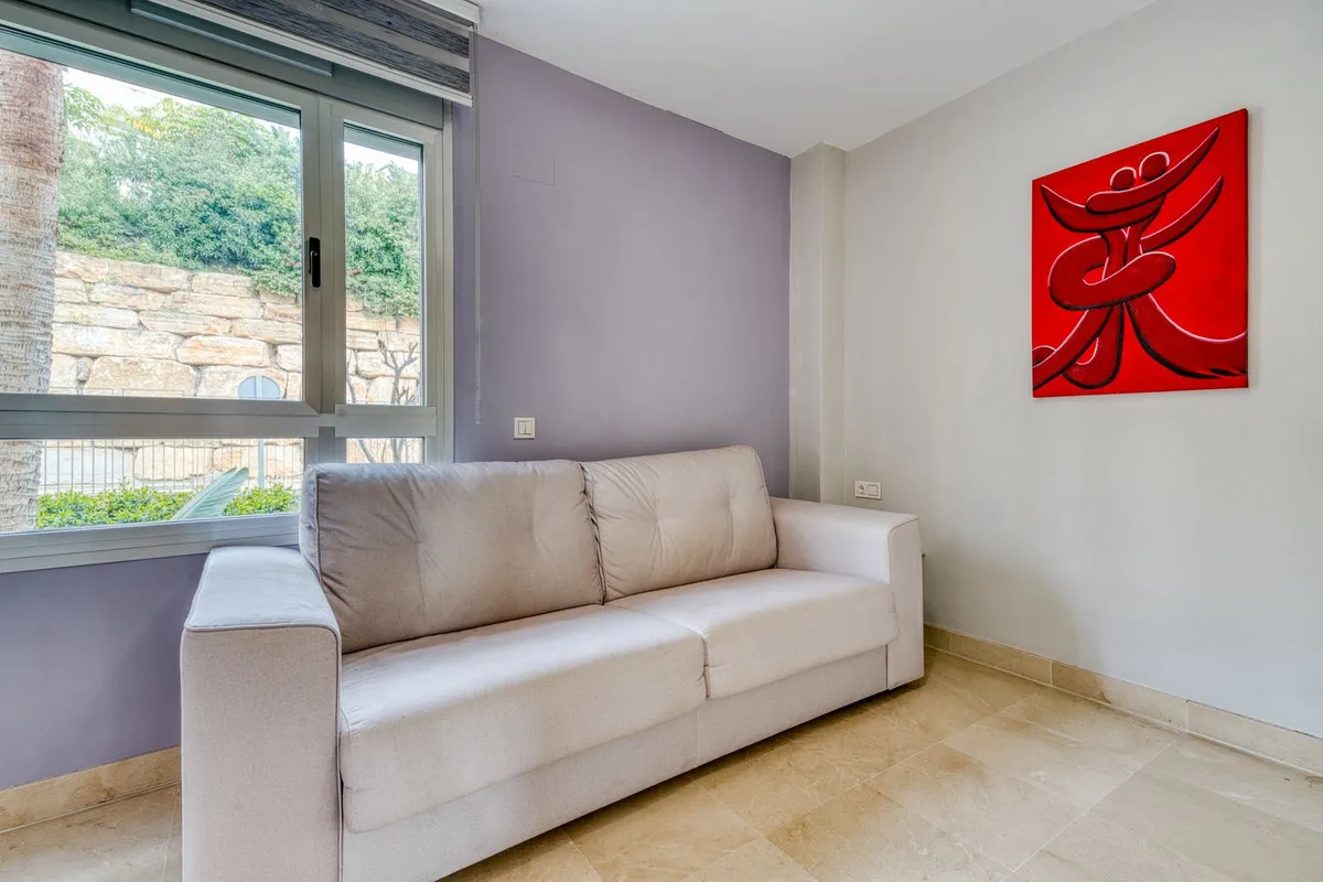 Comprar apartamento en Benahavis con 3 dormitorios