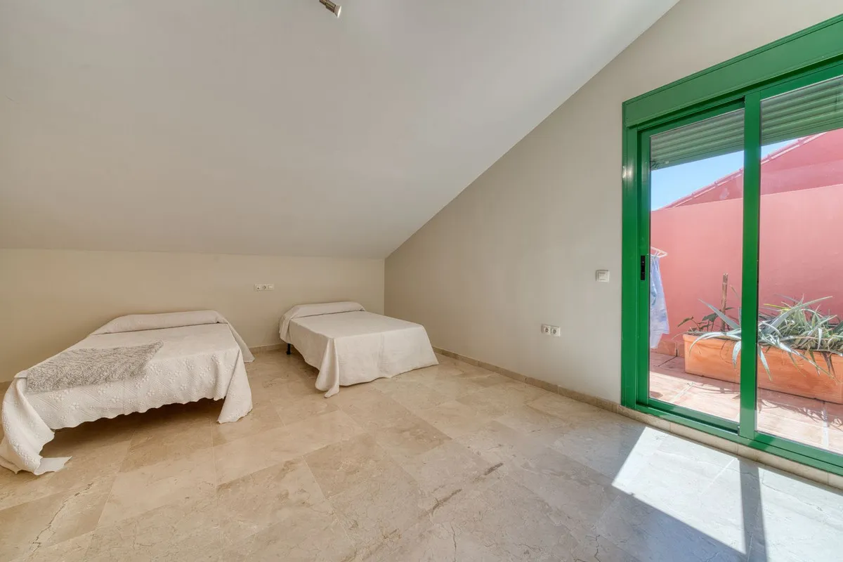 Torreblanca 3 bedrooms penthouse for sale