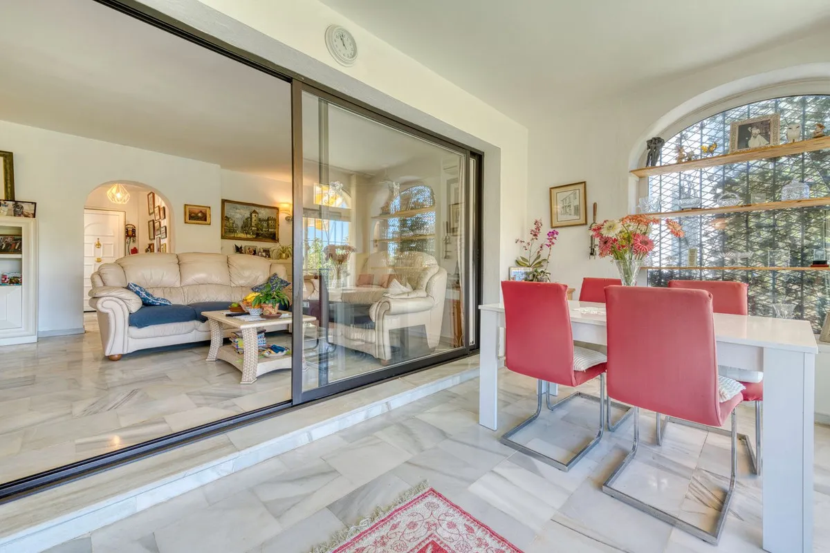 2 bedrooms ground floor apartment in El Paraiso for sale