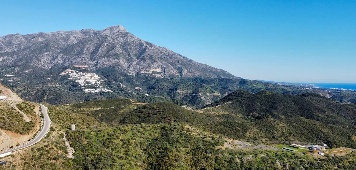 La Quinta plot for sale