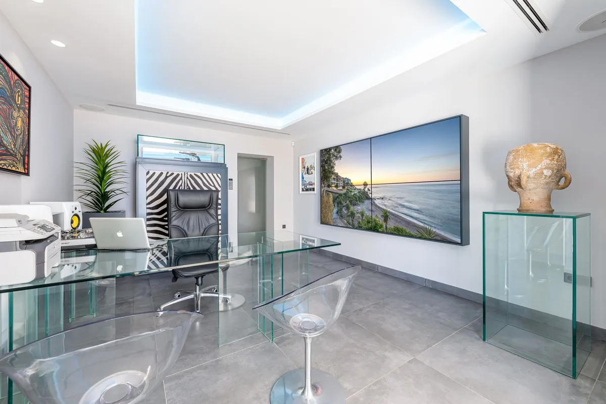 For sale 4 bedrooms villa in Mijas Costa