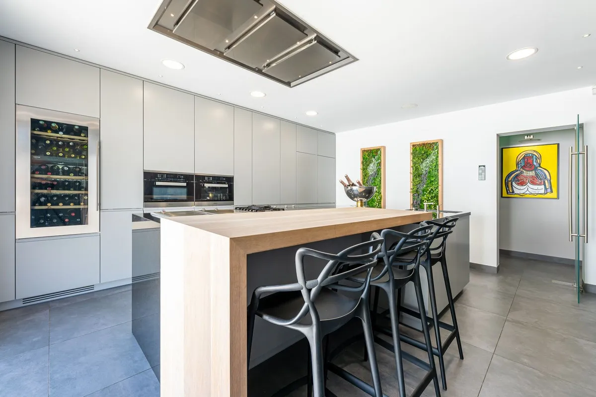 For sale 4 bedrooms villa in Mijas Costa