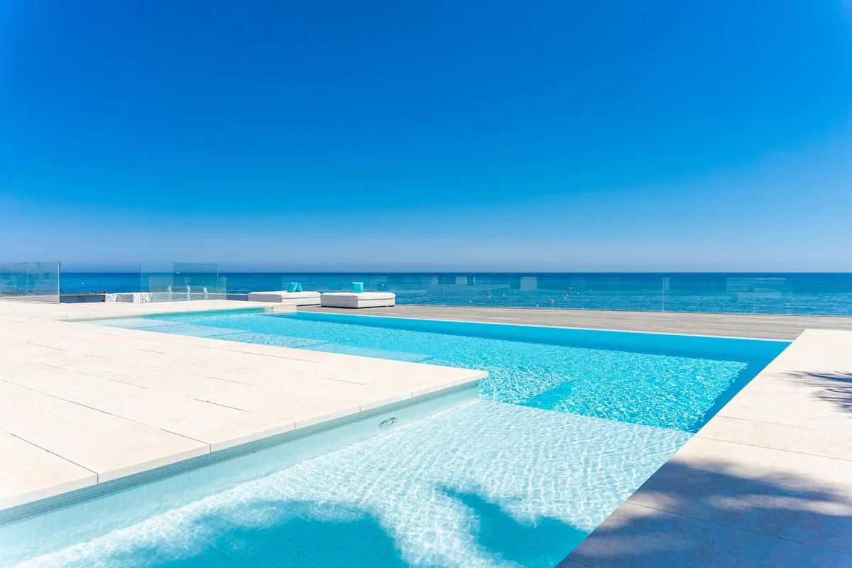 For sale 4 bedrooms villa in Mijas Costa