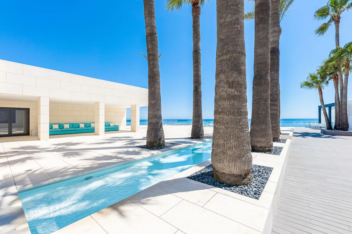 For sale 4 bedrooms villa in Mijas Costa