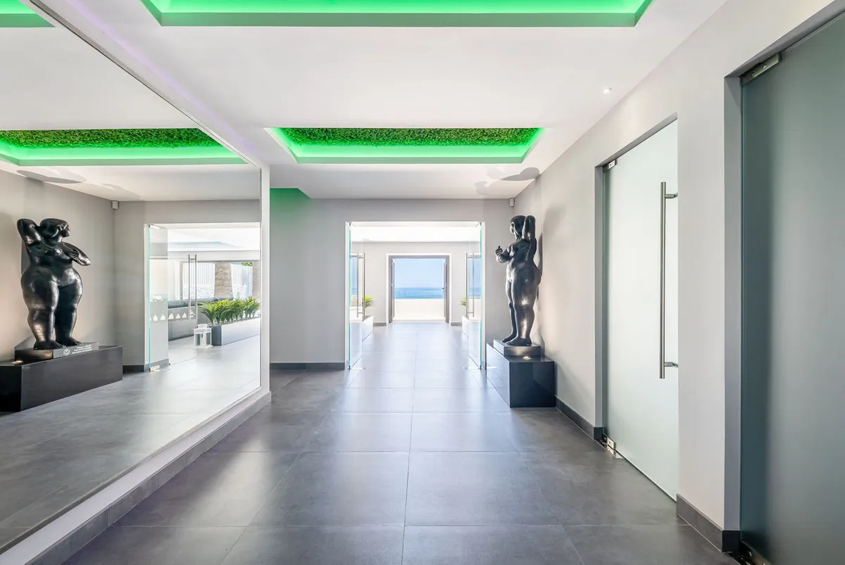 For sale 4 bedrooms villa in Mijas Costa