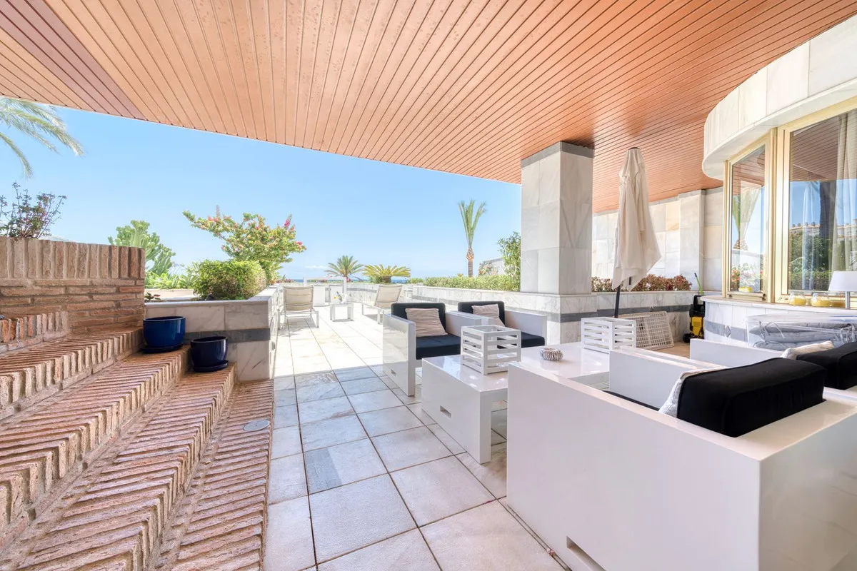 Apartamento en venta en Marbella - Puerto Banus de 3 dormitorios