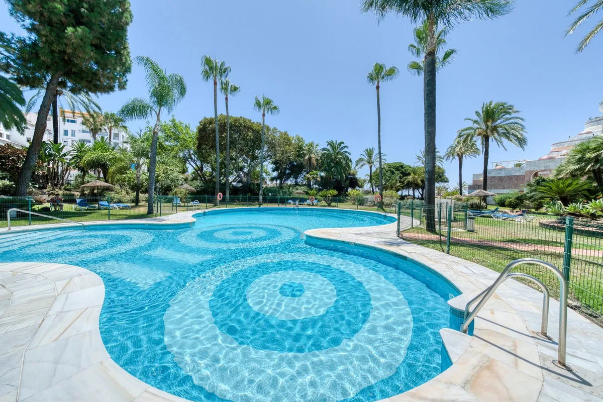 Apartamento en venta en Marbella - Puerto Banus de 3 dormitorios