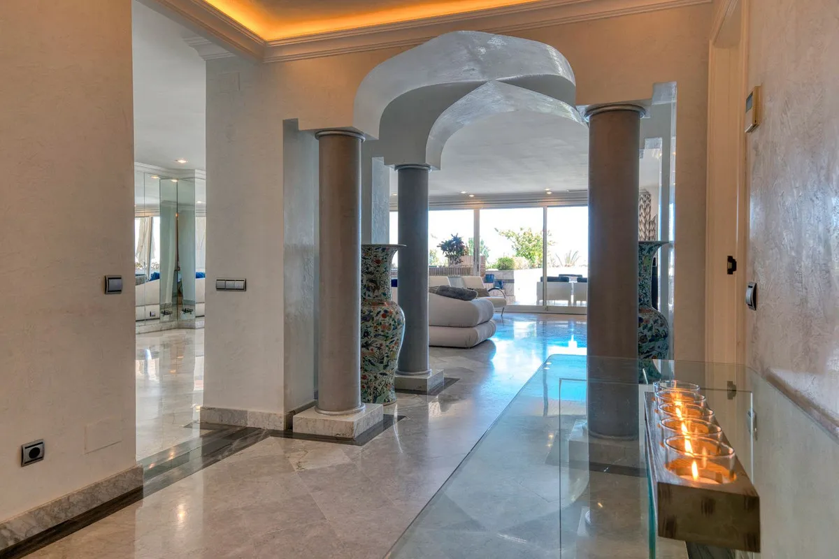 Apartamento en venta en Marbella - Puerto Banus de 3 dormitorios