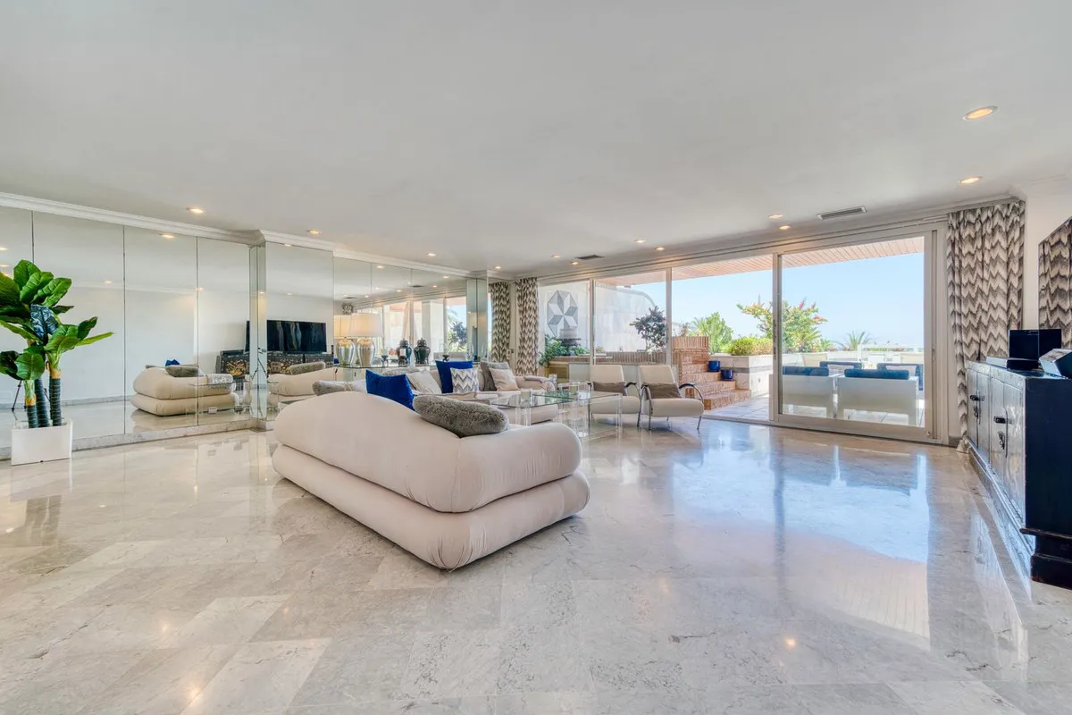Apartamento en venta en Marbella - Puerto Banus de 3 dormitorios