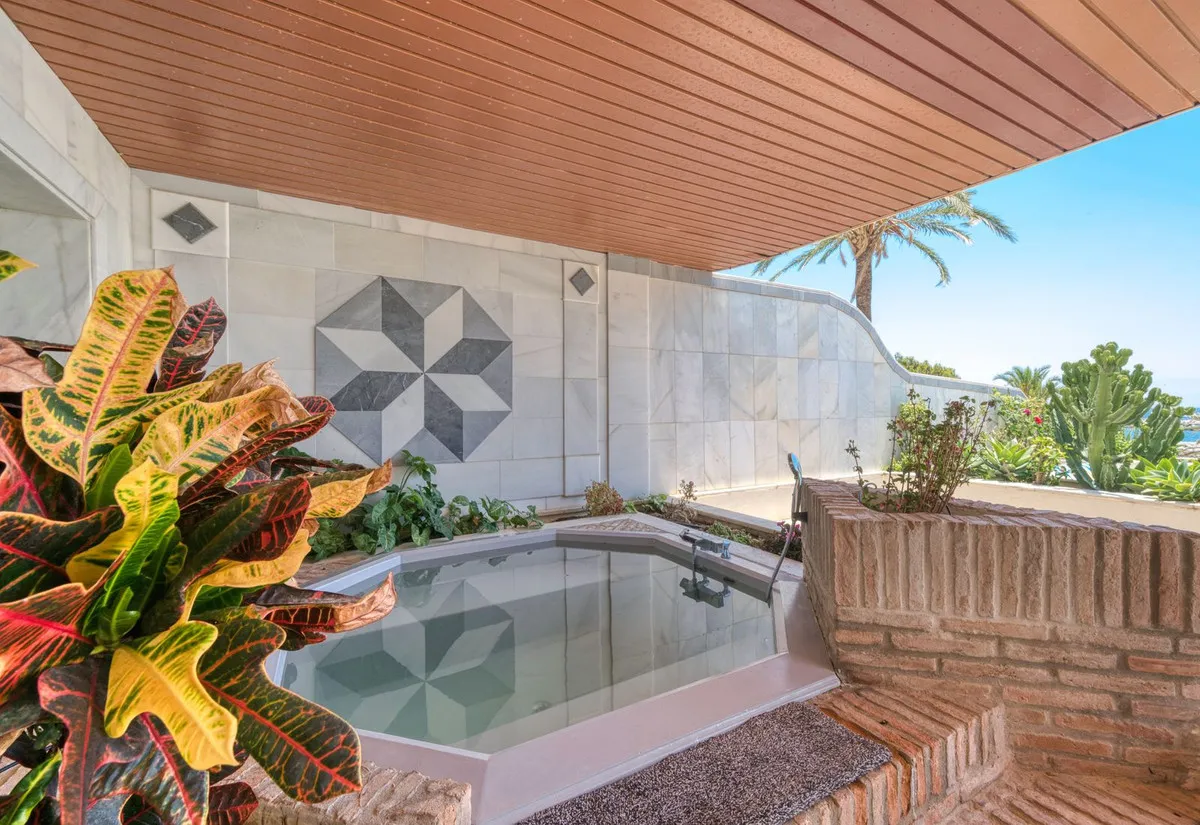 Apartamento en venta en Marbella - Puerto Banus de 3 dormitorios