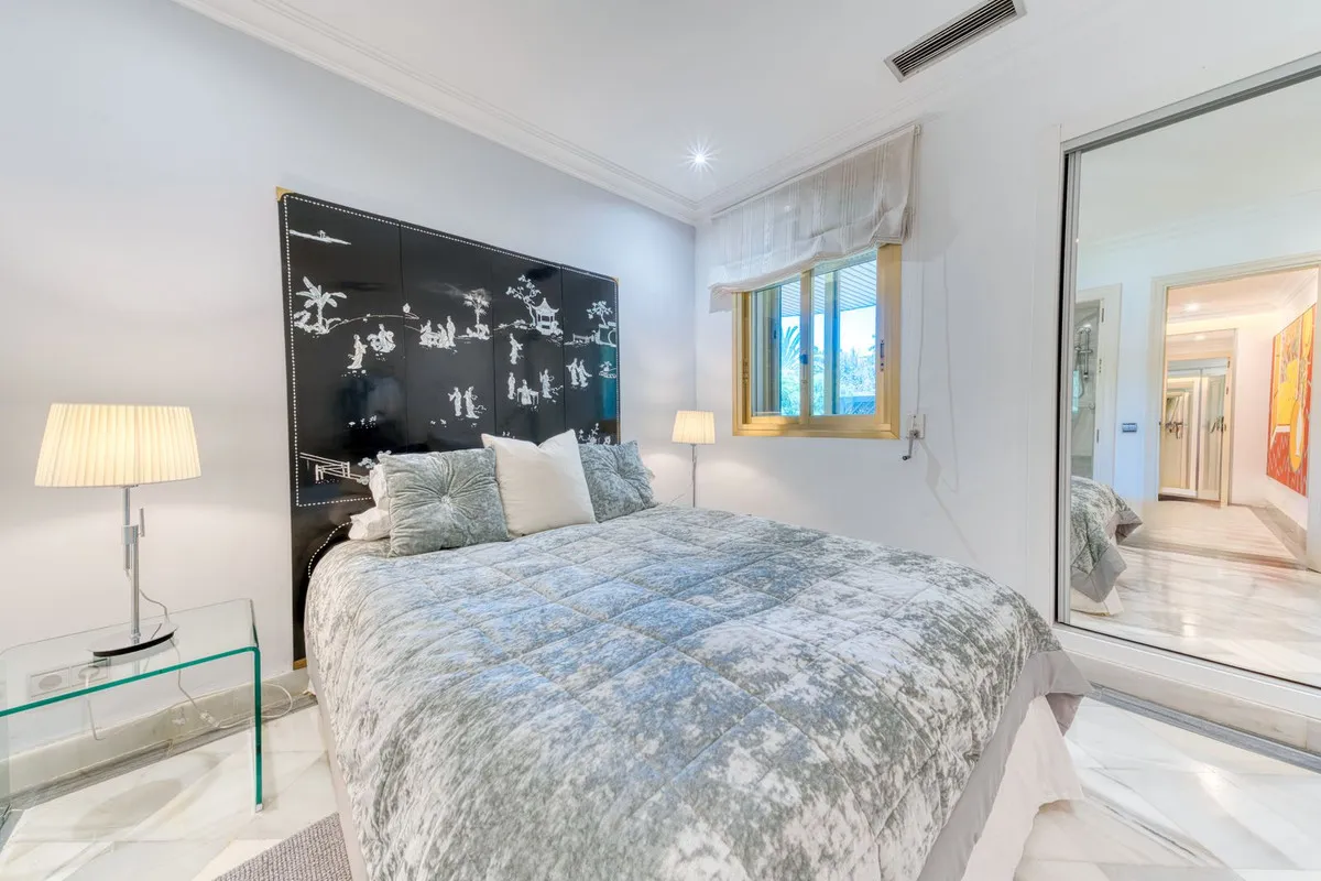Apartamento en venta en Marbella - Puerto Banus de 3 dormitorios