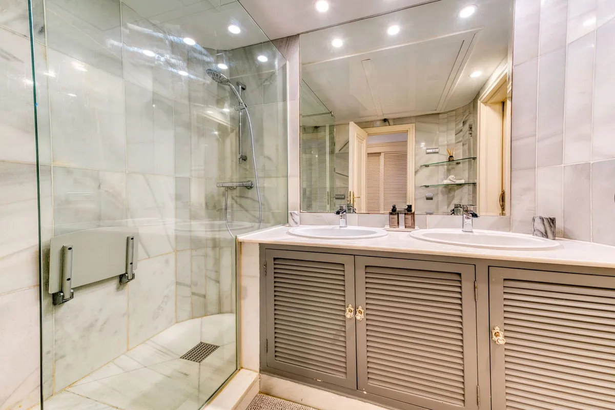 Apartamento en venta en Marbella - Puerto Banus de 3 dormitorios