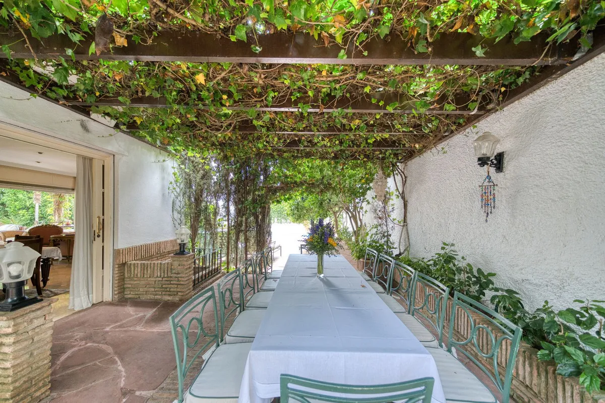 Los Monteros, villa a la venta