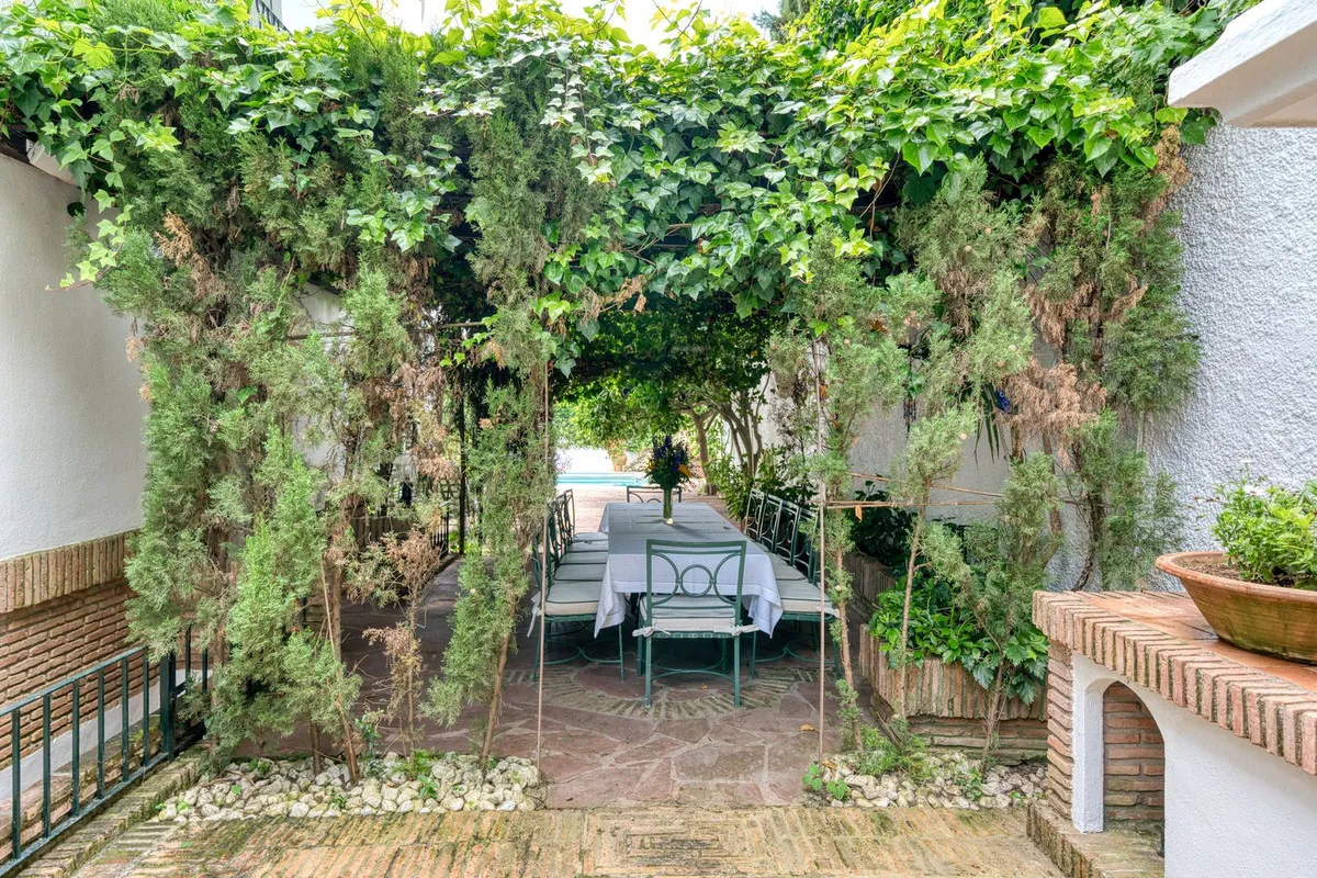 Los Monteros, villa a la venta