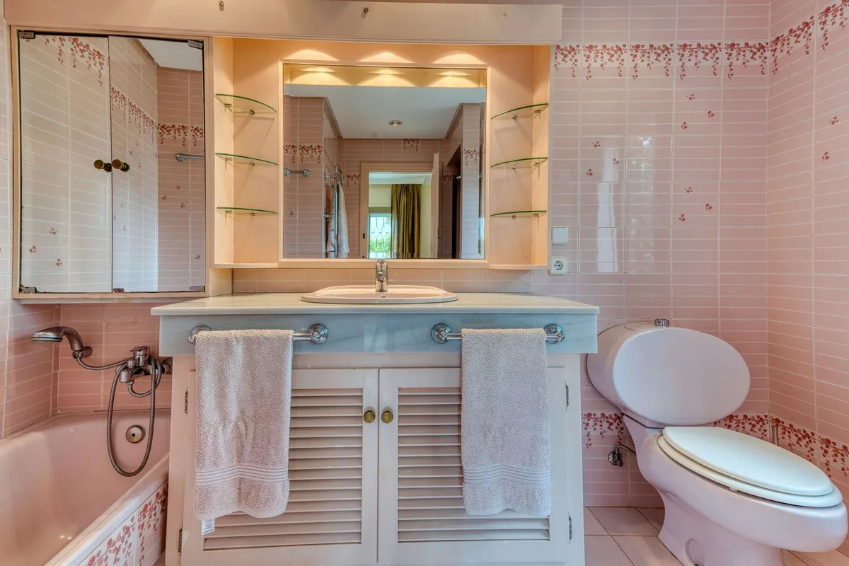 Los Monteros, villa a la venta