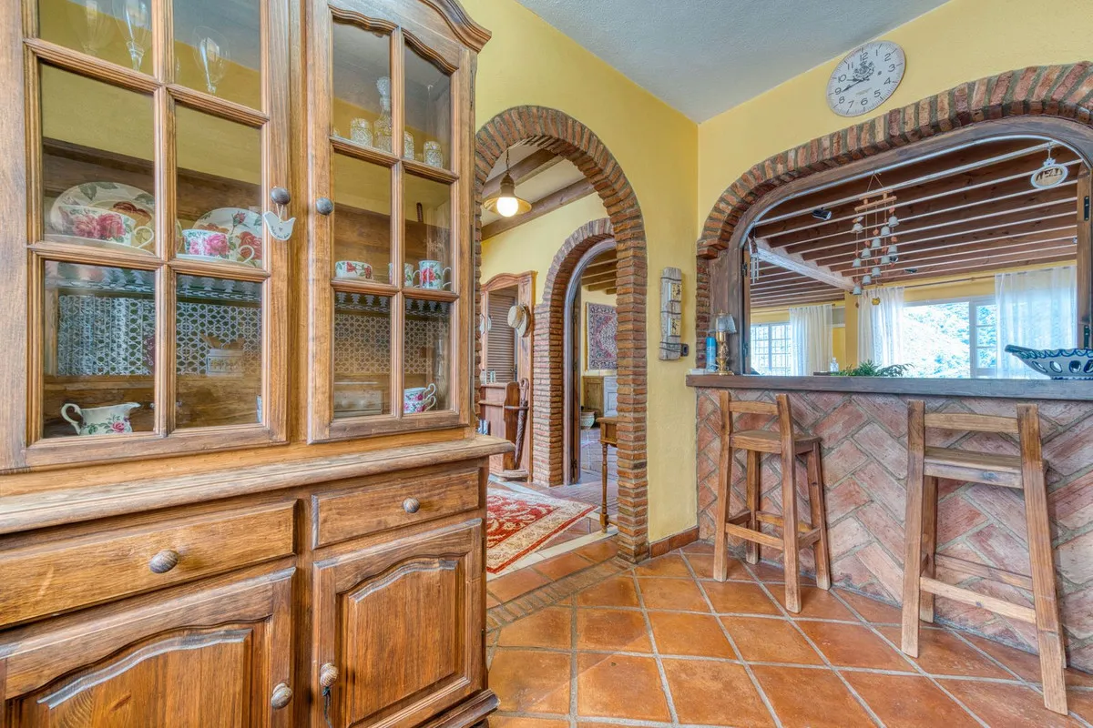 3 bedrooms town house for sale in Benahavis