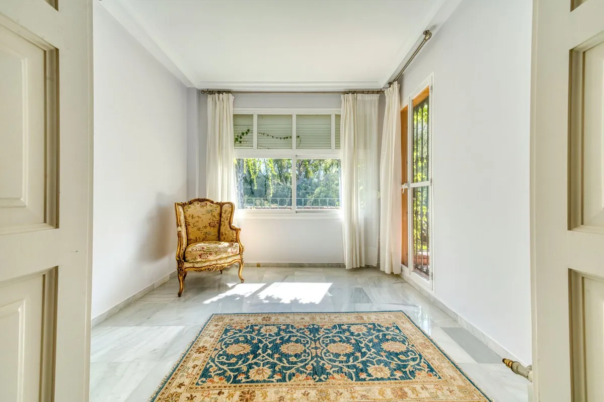 Nueva Andalucia, villa con 6 dormitorios en venta