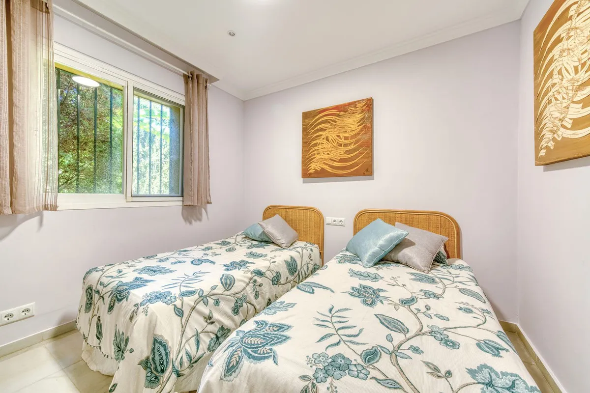 Nueva Andalucia, villa con 6 dormitorios en venta