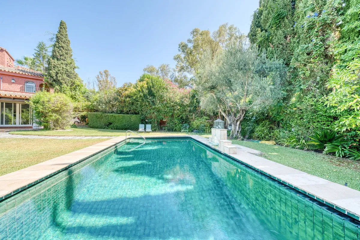 Nueva Andalucia, villa con 6 dormitorios en venta