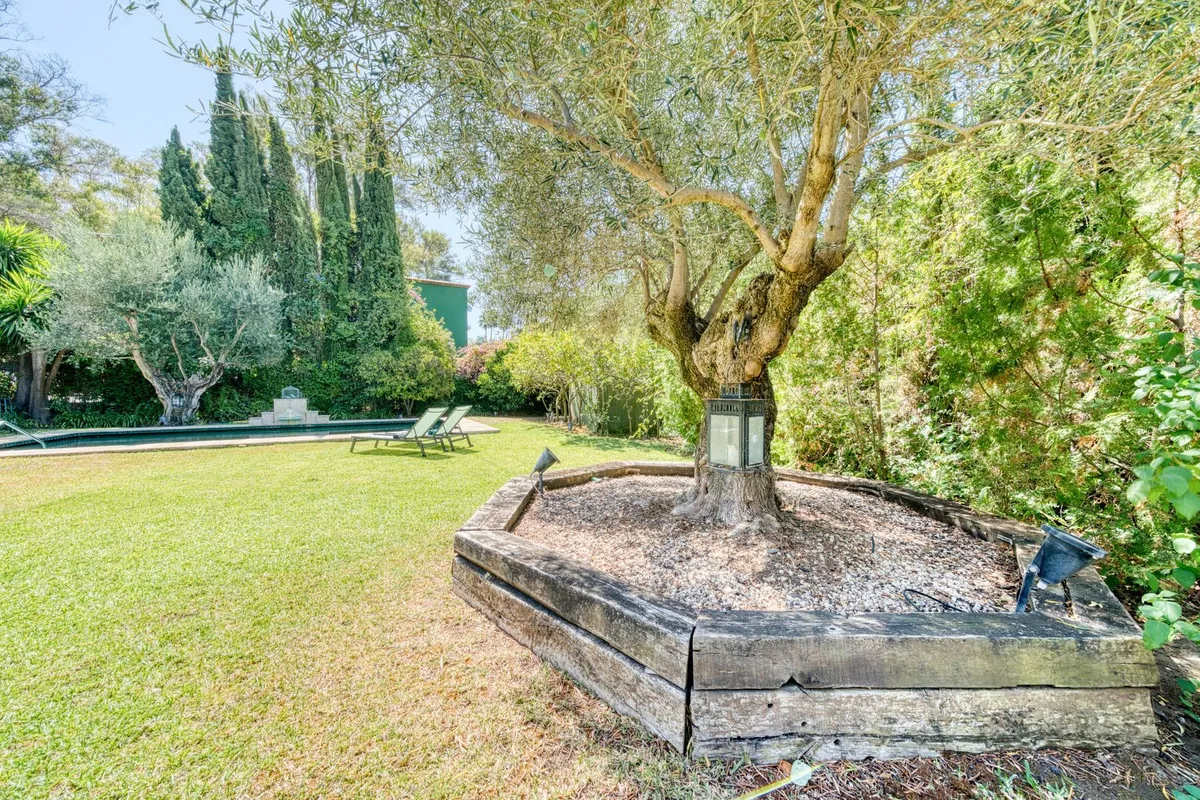 Nueva Andalucia, villa con 6 dormitorios en venta