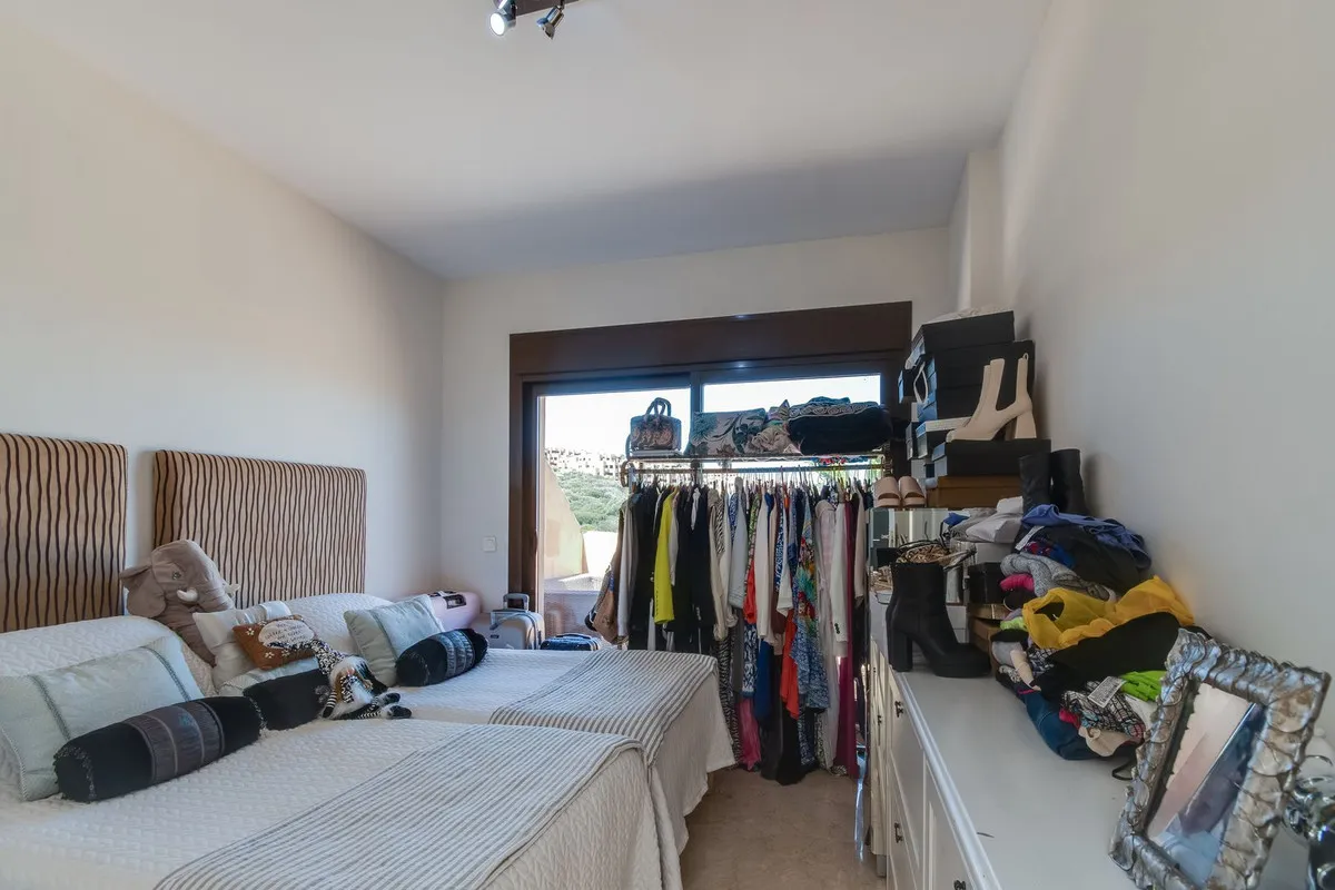 Ático con 2 dormitorios en venta en La Duquesa