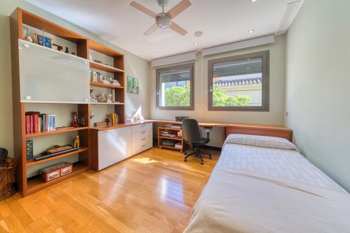 For sale apartment in Marbella - Puerto Banus with 6 bedrooms