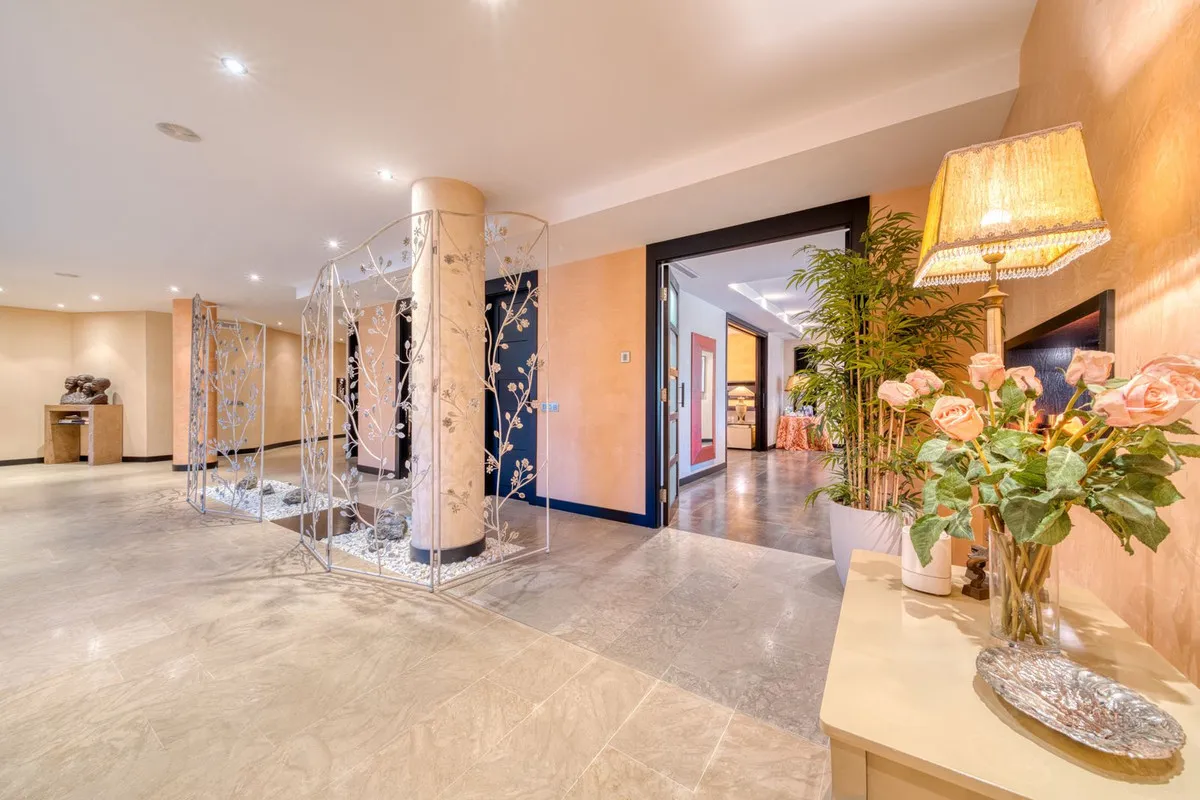 For sale apartment in Marbella - Puerto Banus with 6 bedrooms