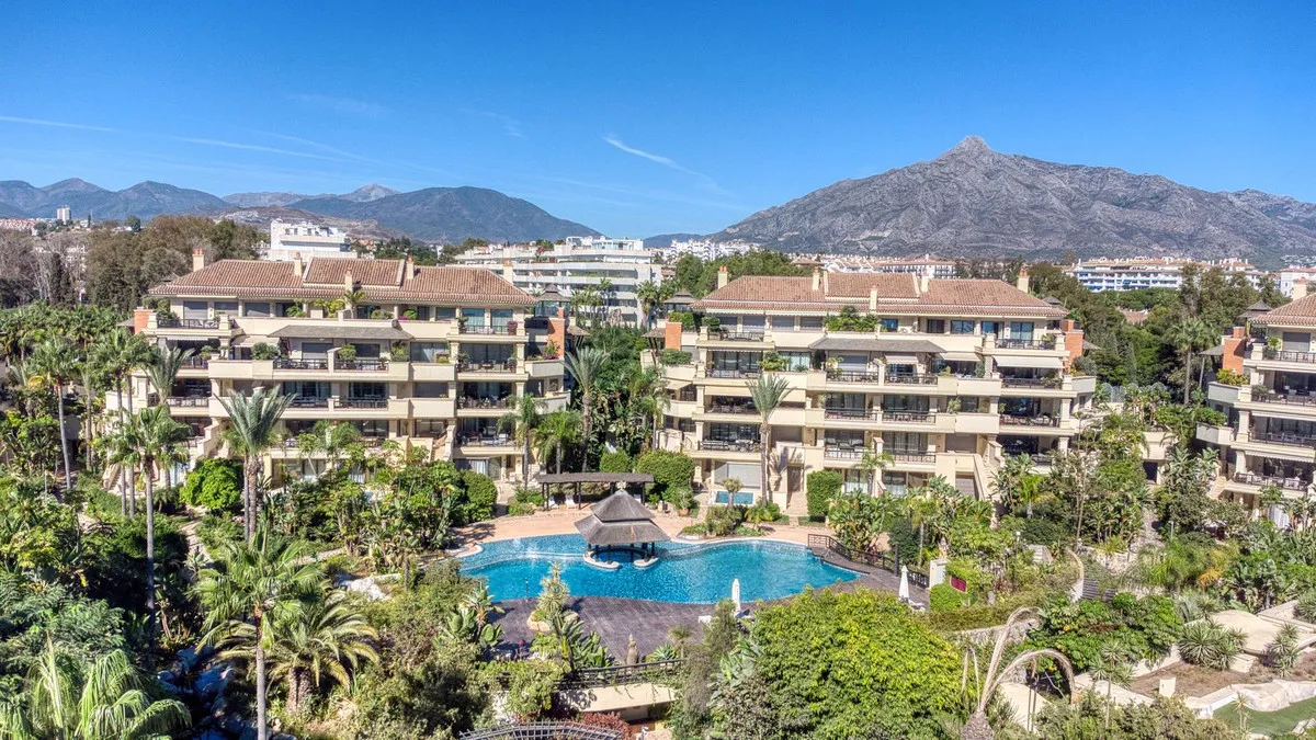 For sale apartment in Marbella - Puerto Banus with 6 bedrooms