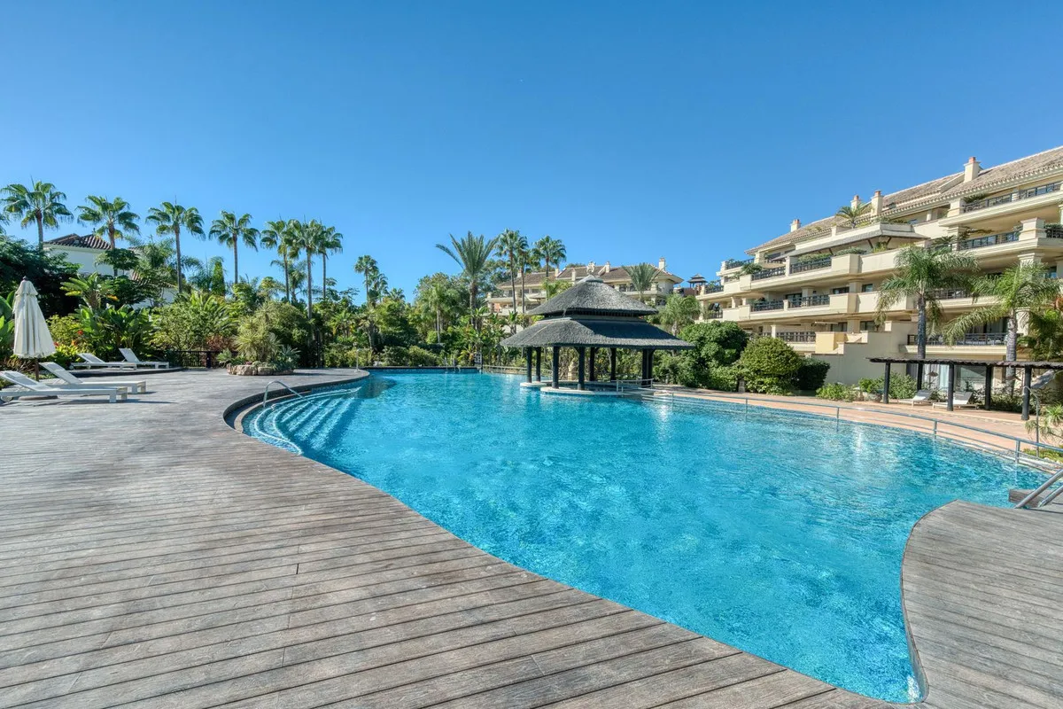 For sale apartment in Marbella - Puerto Banus with 6 bedrooms