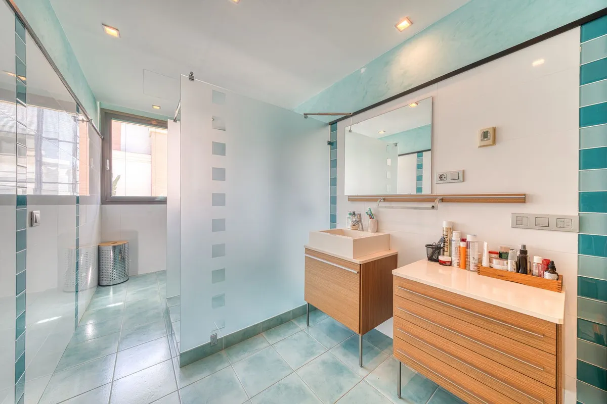 For sale apartment in Marbella - Puerto Banus with 6 bedrooms