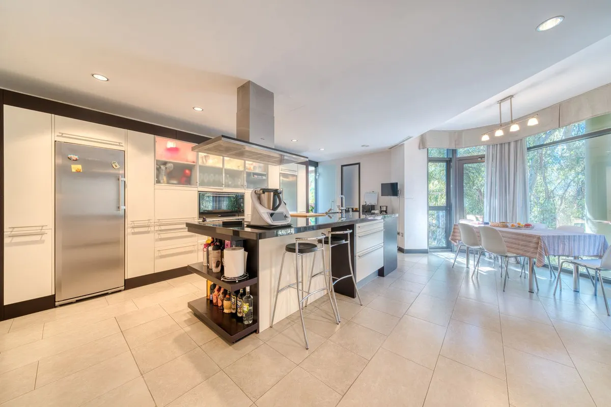 For sale apartment in Marbella - Puerto Banus with 6 bedrooms