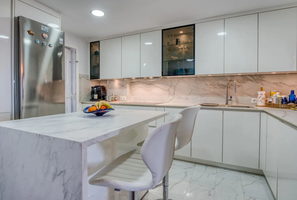 For sale La Duquesa apartment with 3 bedrooms