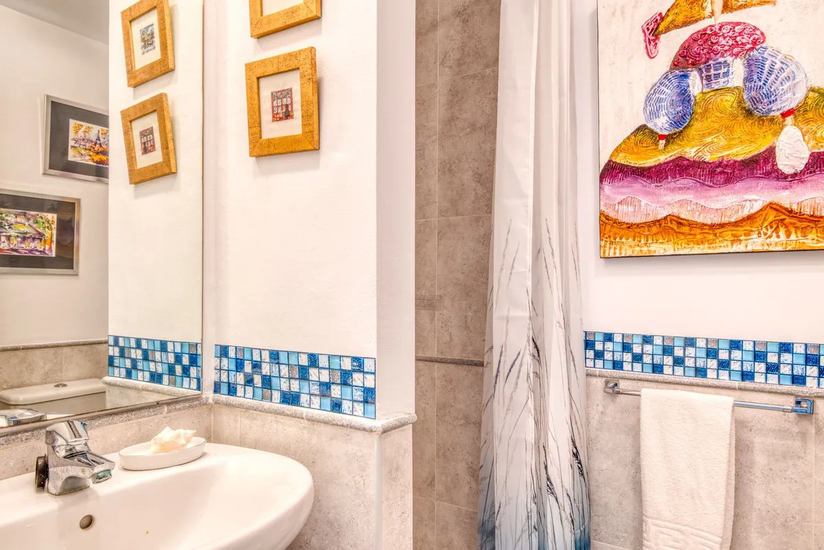 For sale La Duquesa apartment with 3 bedrooms