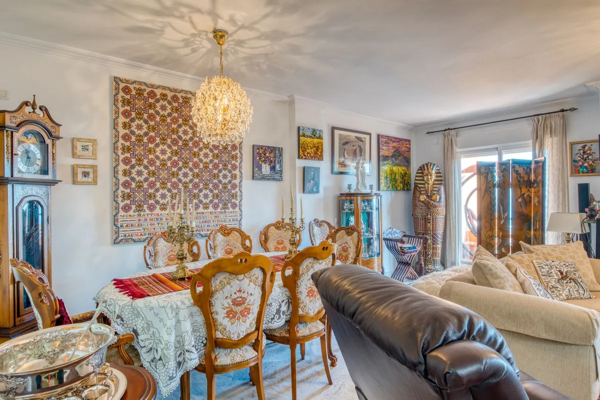 For sale La Duquesa apartment with 3 bedrooms