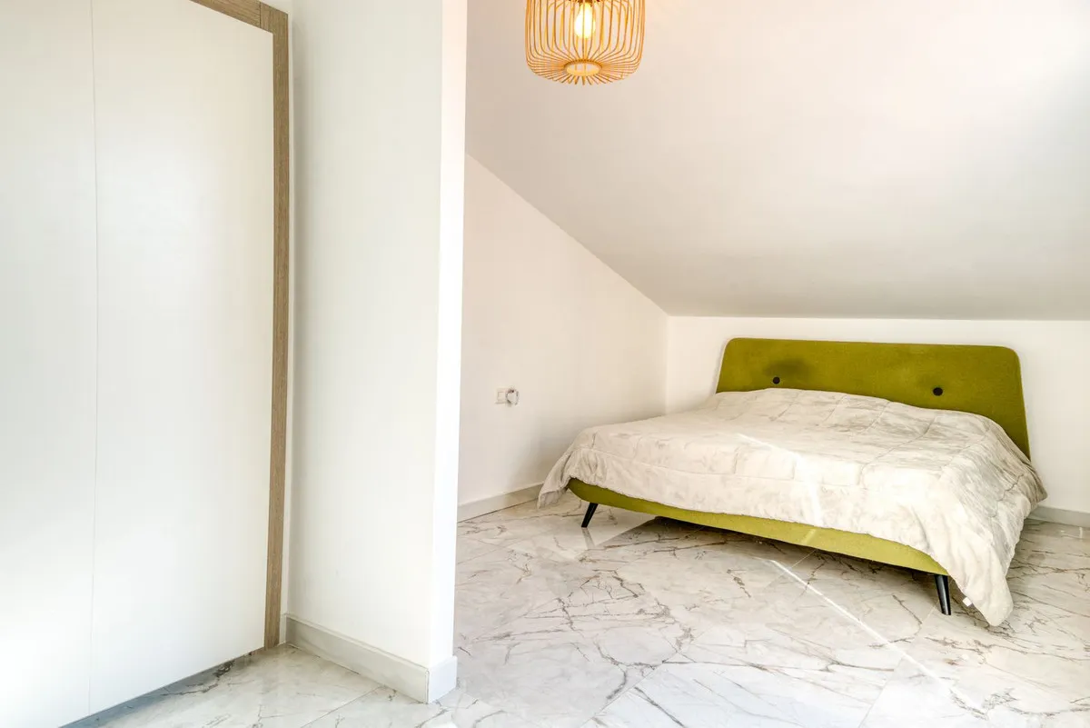 Villa de 4 dormitorios en venta en New Golden Mile