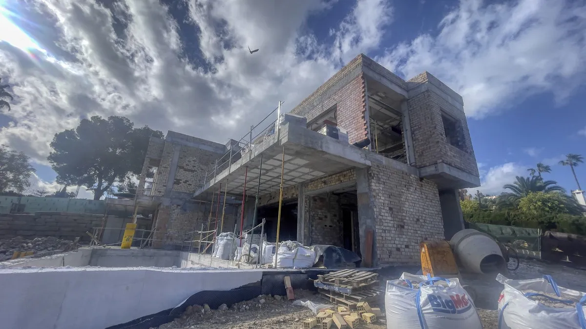 5 bedrooms villa for sale in El Paraiso