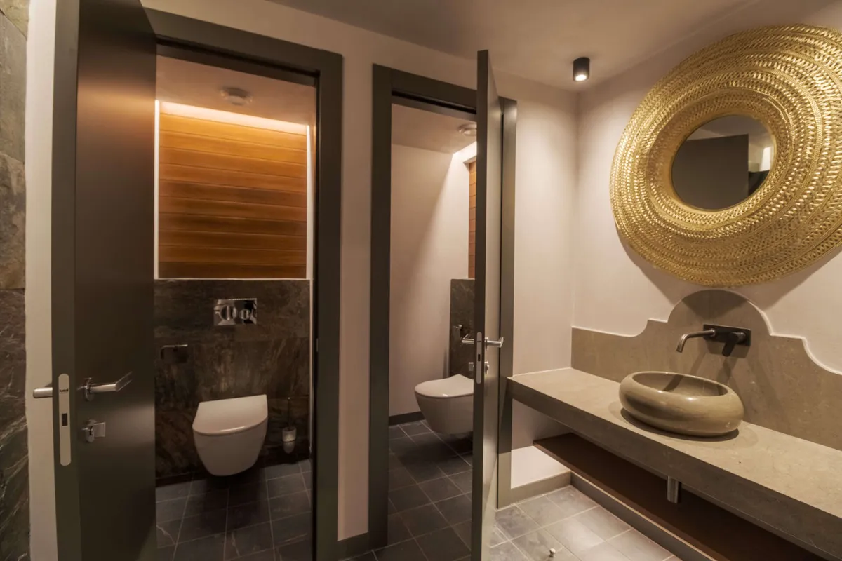 For sale Benahavis villa with 12 bedrooms