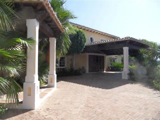 8 bedrooms villa in La Quinta for sale
