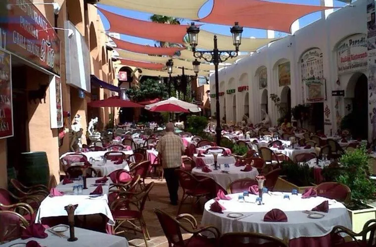 Calahonda restaurant for sale